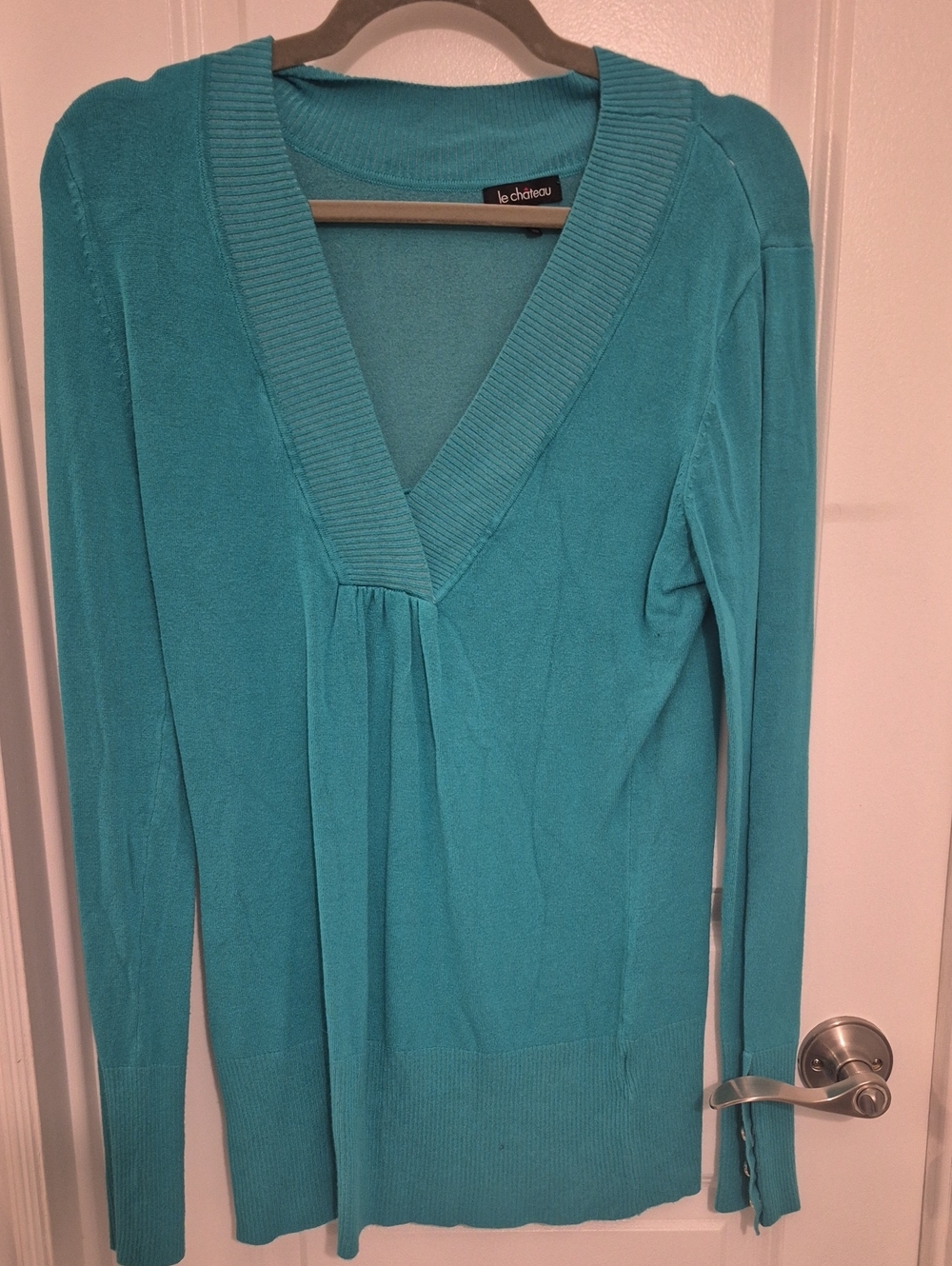 le chateau Turquoise V-Neck Long Sleeve Women's Sweater